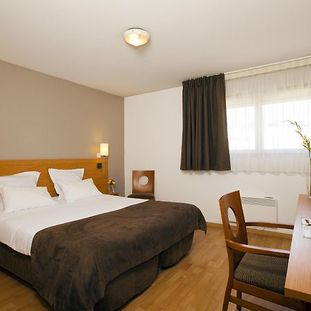 Séjours&Affaires Nantes Ducs De Bretagne Exterior foto