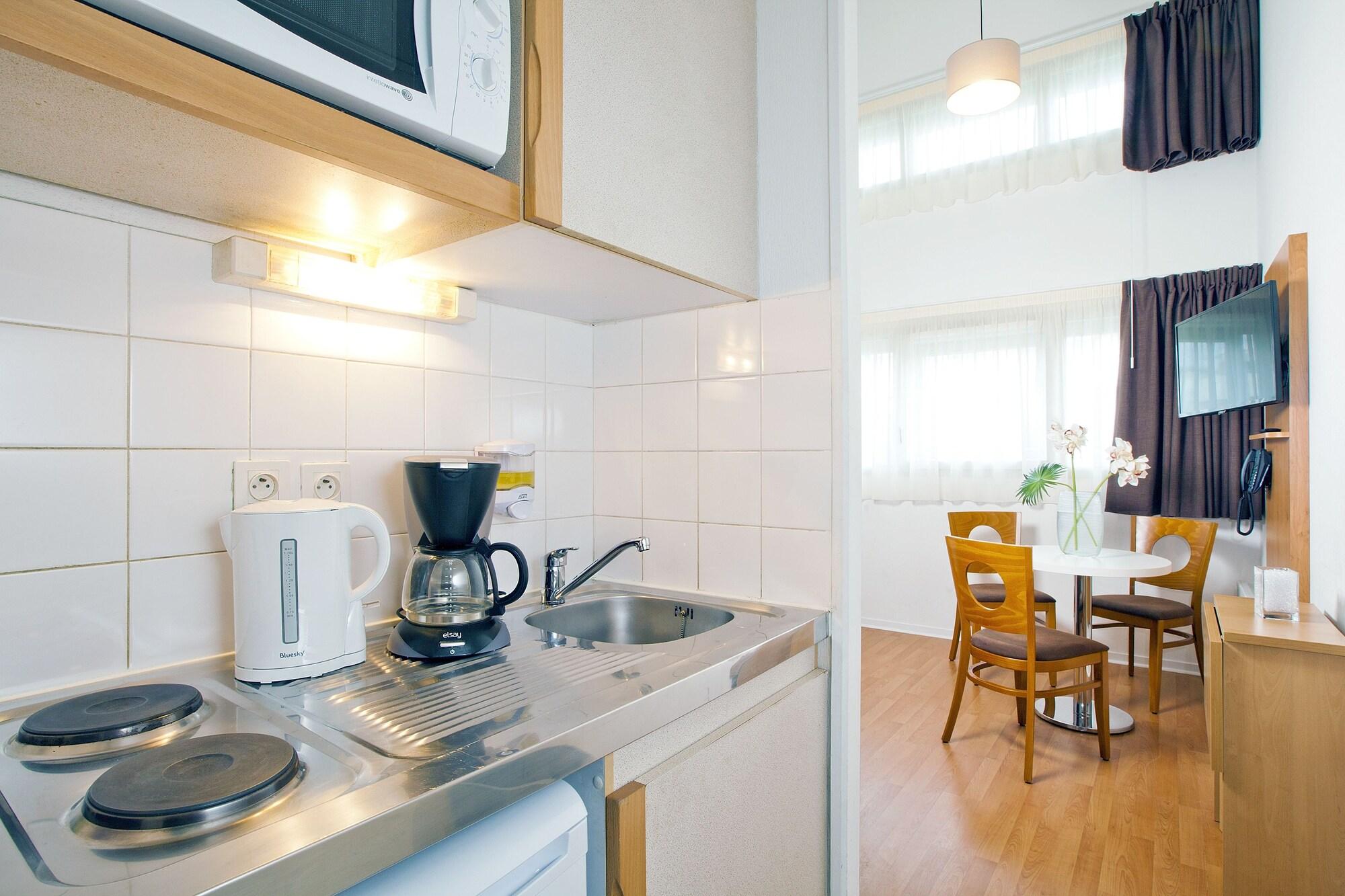 Séjours&Affaires Nantes Ducs De Bretagne Exterior foto