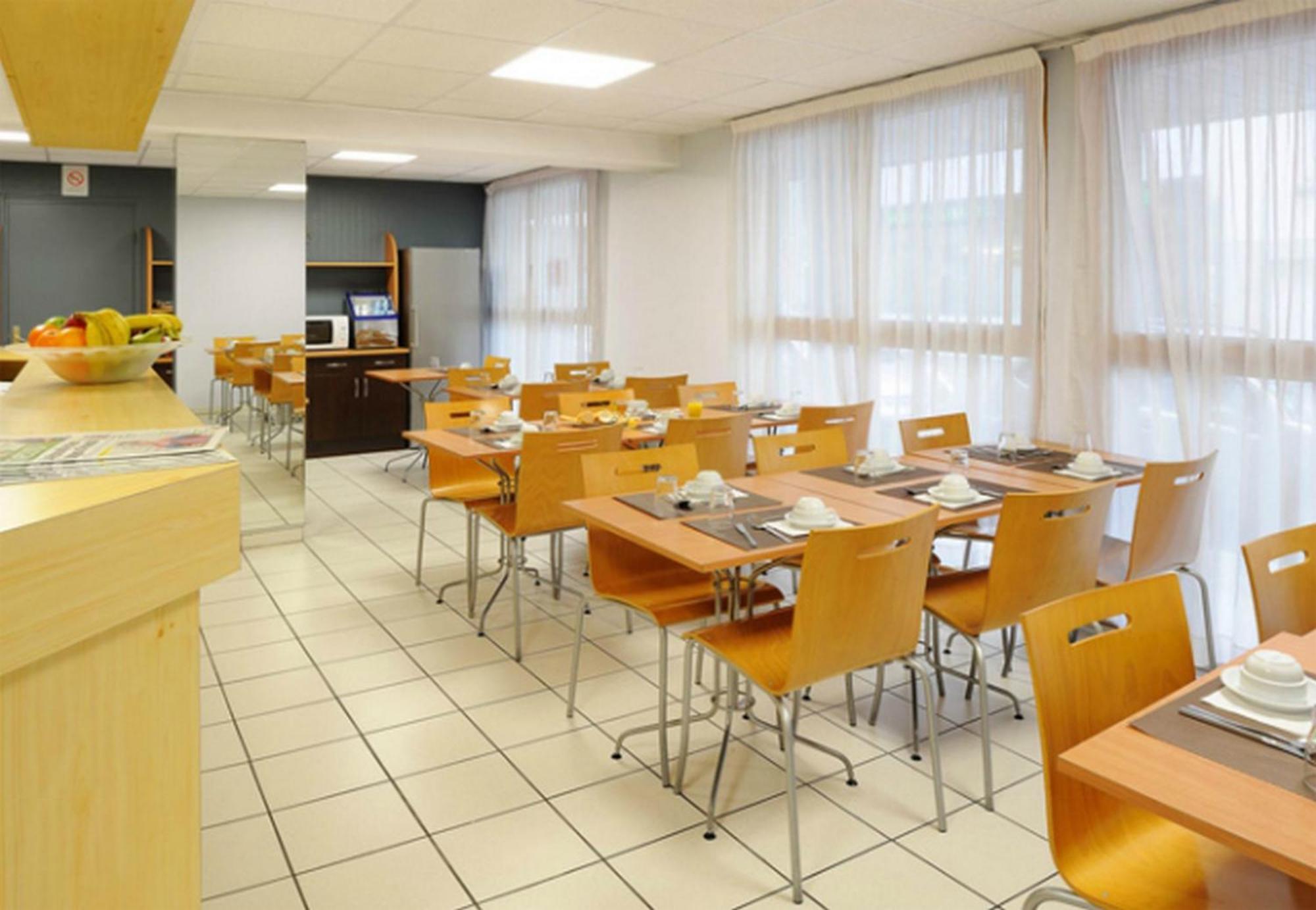 Séjours&Affaires Nantes Ducs De Bretagne Exterior foto